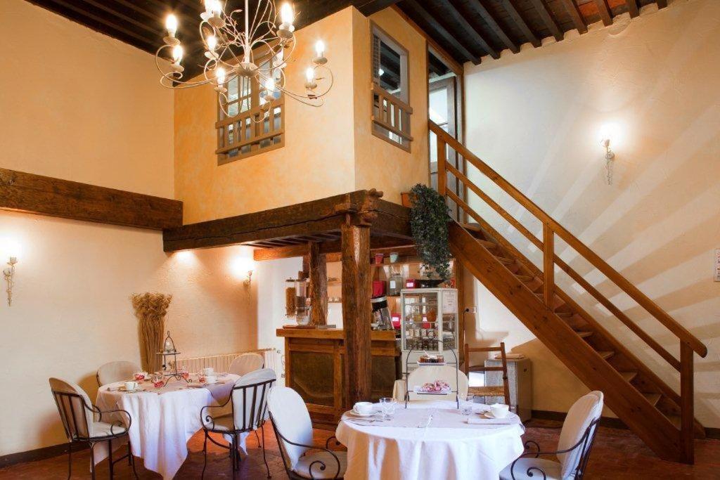 Hotel Les Remparts Mirepoix  Esterno foto